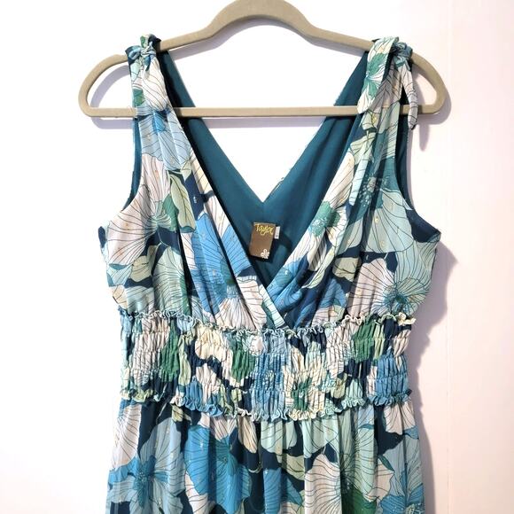 Taylor Metallic Floral Printed Smocked-Waist Midi Dress Size 10 - Picture 4 of 10